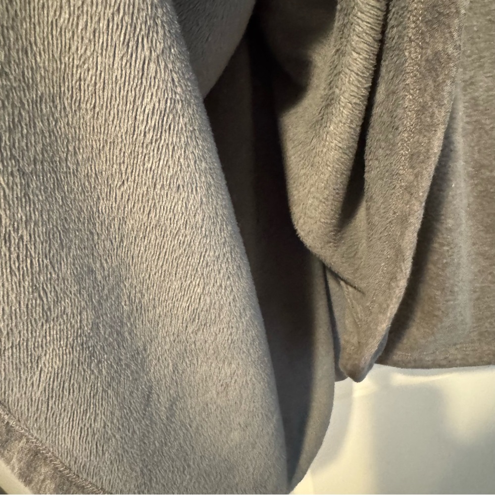 UGG Pichot Gray Turtleneck Oversized Poncho | M/L - Picture 4 of 6